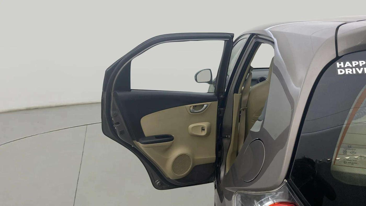 2016 Honda Brio VX MT, Petrol, Manual, 89,877 km, LHS Rear Door