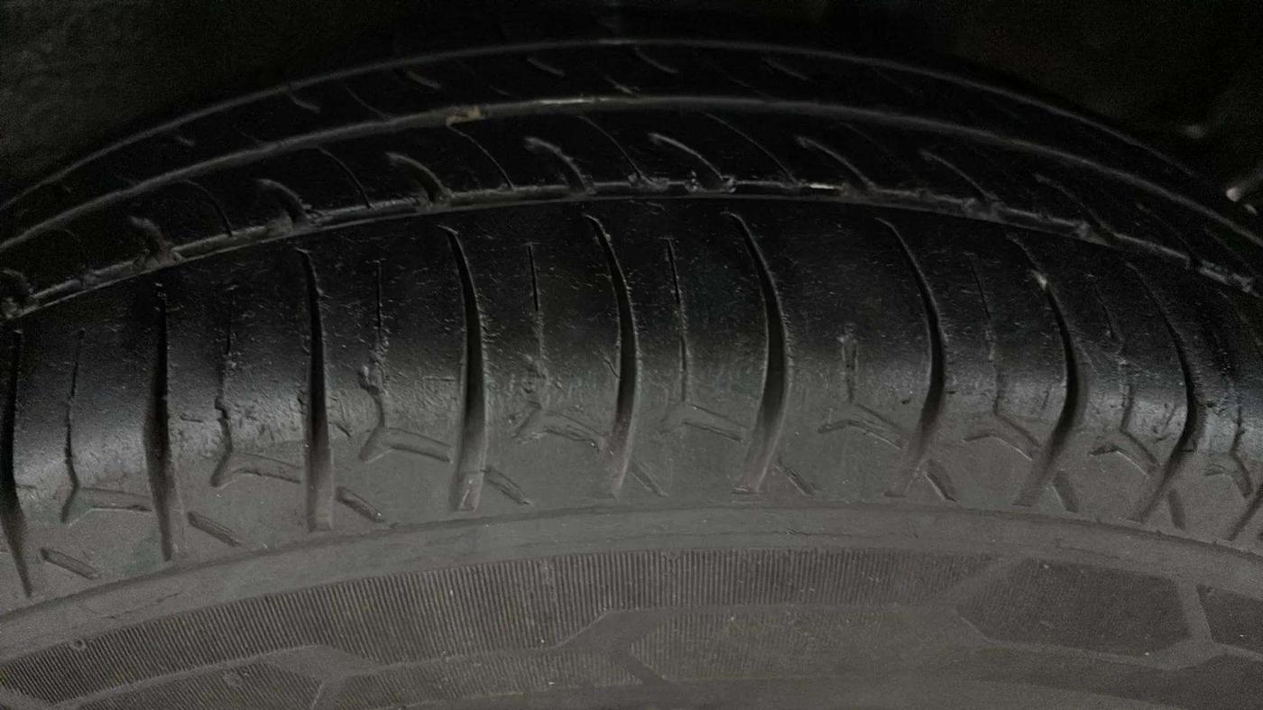 2021 Maruti New Wagon-R LXI (O) 1.0, CNG, Manual, 93,533 km, Left Rear Tyre Tread