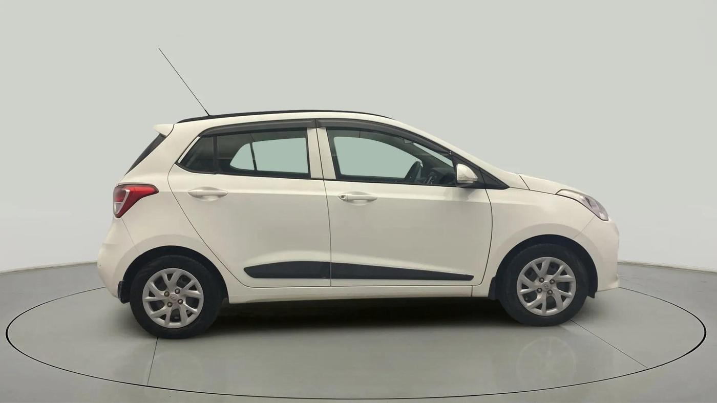 2019 Hyundai Grand i10 SPORTZ 1.2 KAPPA VTVT, Petrol, Manual, 73,541 km, Right Side View