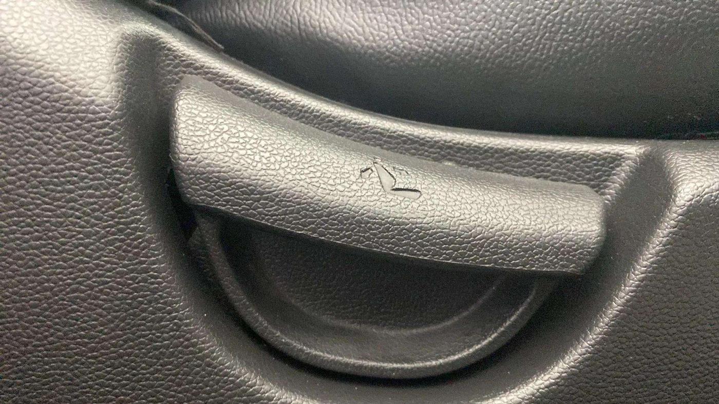 2019 Hyundai Grand i10 SPORTZ 1.2 KAPPA VTVT, Petrol, Manual, 73,541 km, Driver Side Adjustment Panel