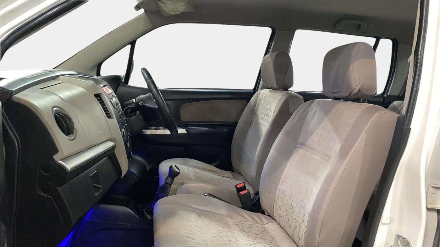 2015 Maruti Wagon R 1.0 VXI, Petrol, Manual, 60,558 km, Right Side Front Door Cabin