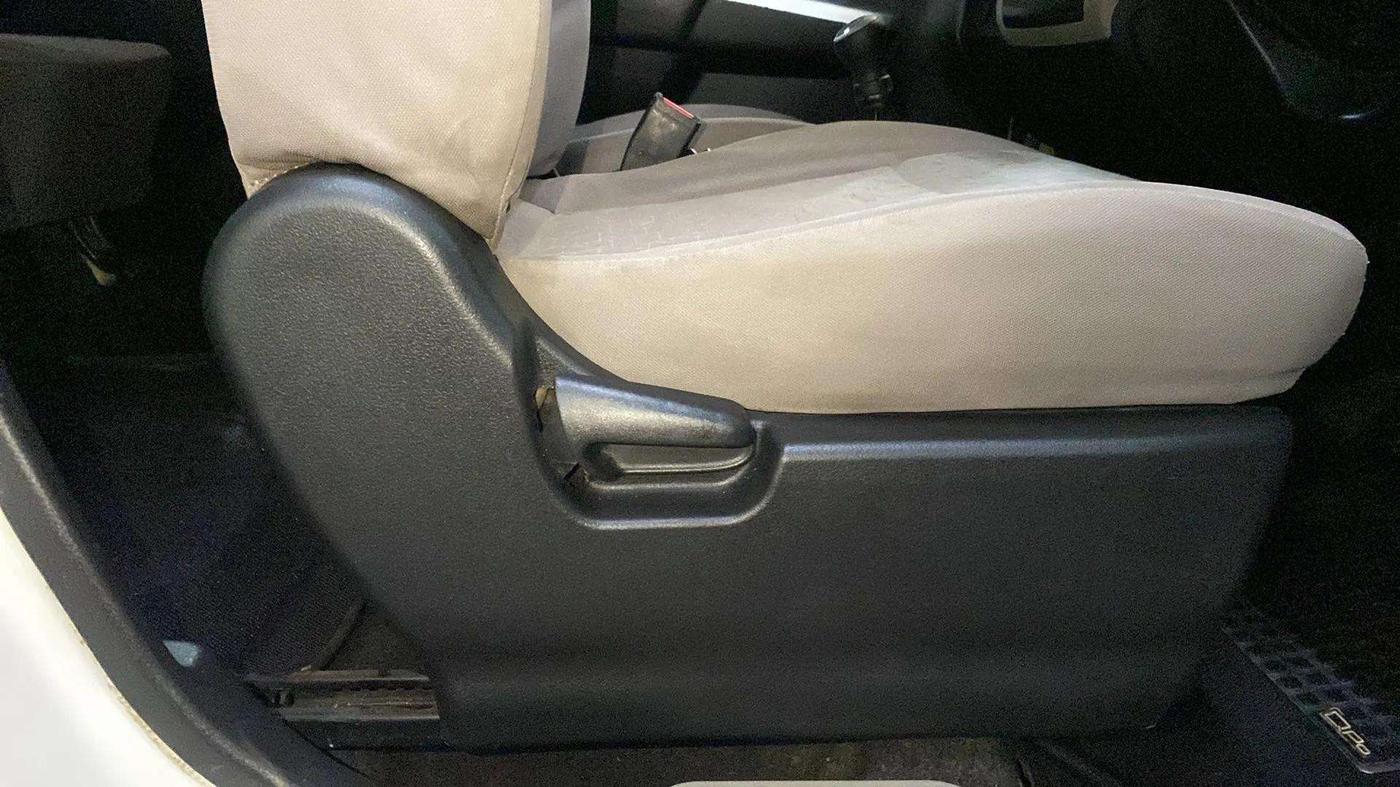 2015 Maruti Wagon R 1.0 VXI, Petrol, Manual, 60,558 km, Driver Side Adjustment Panel