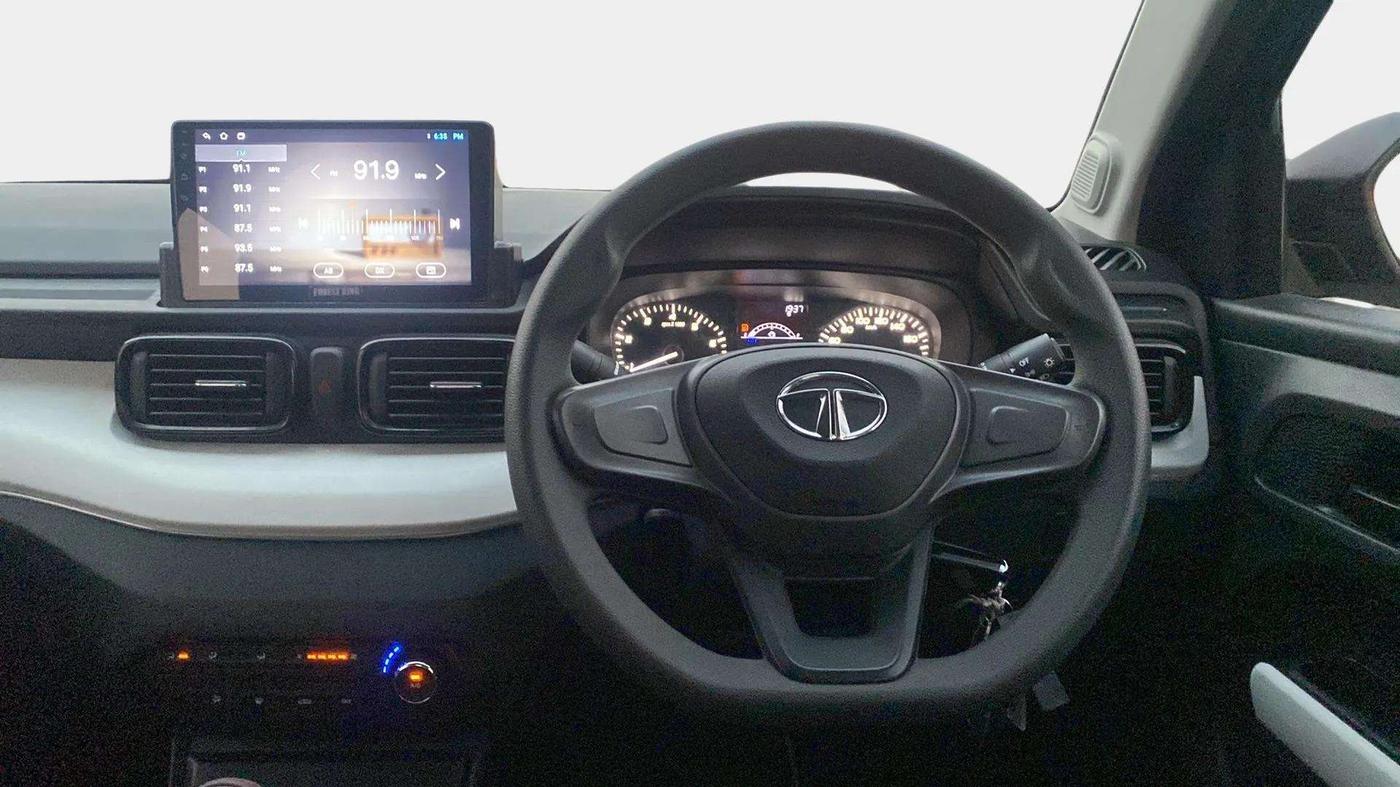 2023 Tata PUNCH PURE MT, Petrol, Manual, 3,490 km, Steering Wheel Close Up