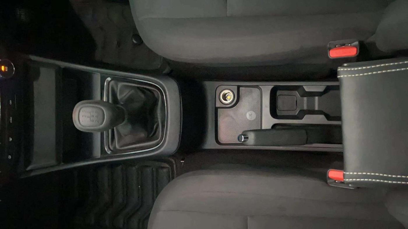 2023 Tata PUNCH PURE MT, Petrol, Manual, 3,490 km, Gear Lever