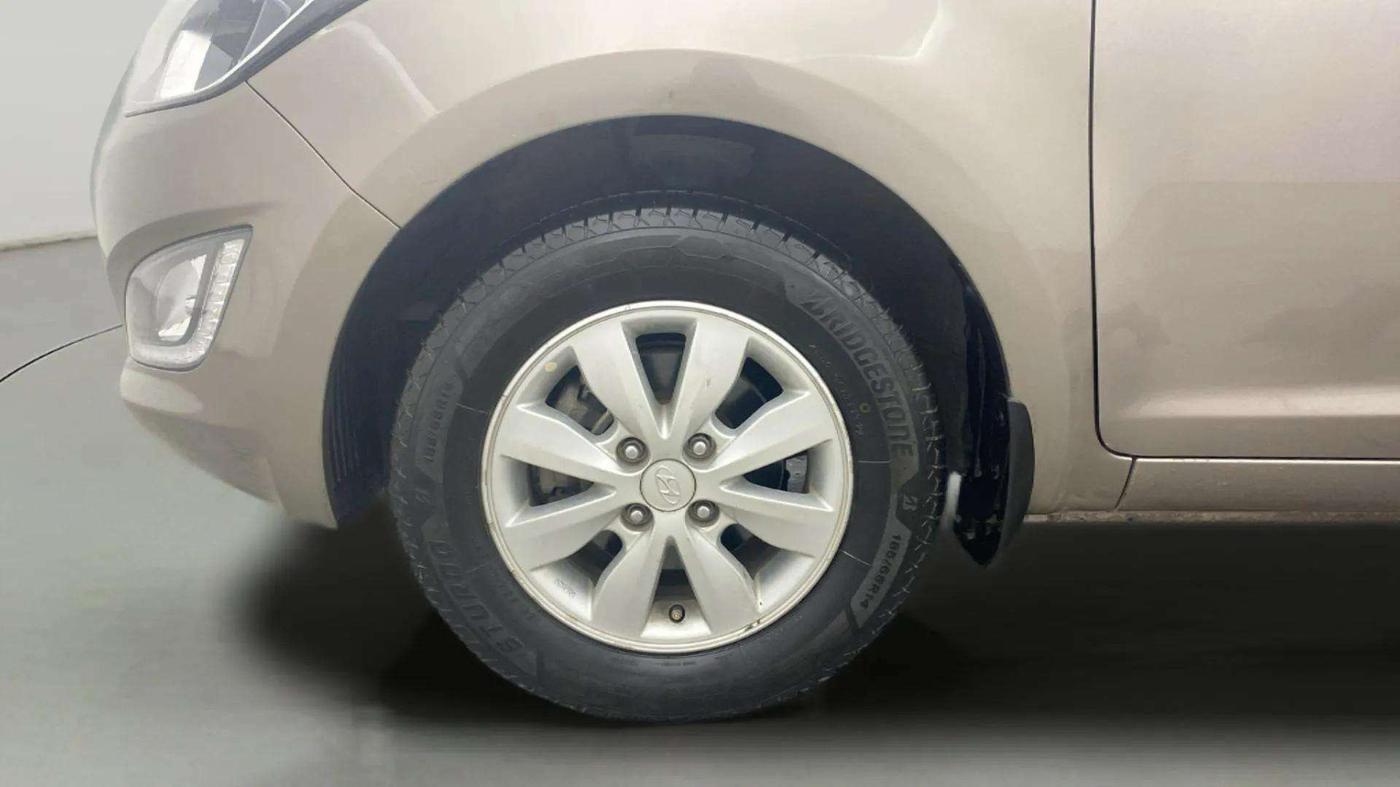 2014 Hyundai i20 SPORTZ 1.2, Petrol, Manual, 22,794 km, Left Front Wheel