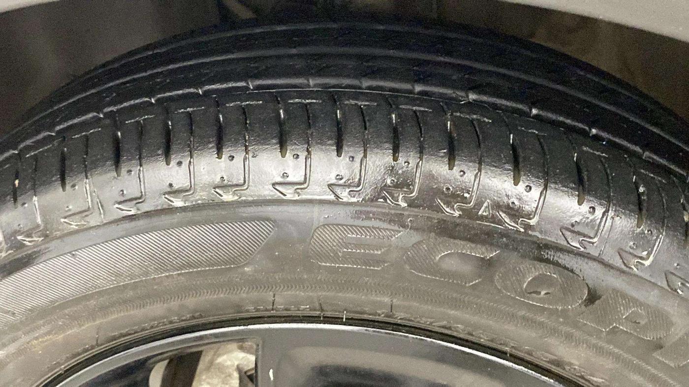 2023 Maruti IGNIS ZETA 1.2 AMT, Petrol, Automatic, 11,492 km, Left Rear Tyre Tread