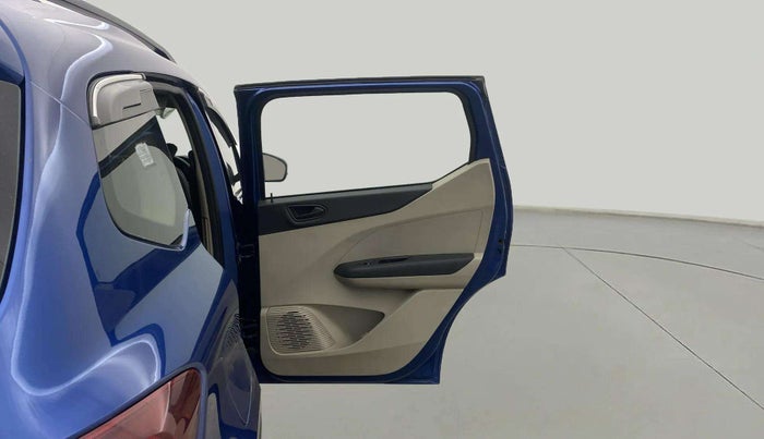 2022 Renault TRIBER RXT AMT, Petrol, Automatic, 19,210 km, RHS Rear Door