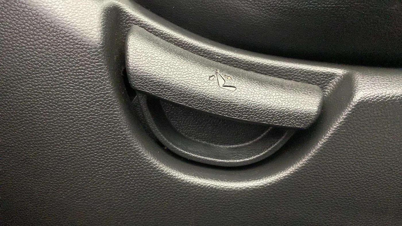 2019 Hyundai Grand i10 SPORTZ 1.2 KAPPA VTVT, Petrol, Manual, 67,430 km, Driver Side Adjustment Panel