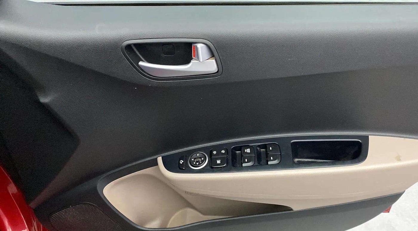 2019 Hyundai Grand i10 SPORTZ 1.2 KAPPA VTVT, Petrol, Manual, 67,430 km, Driver Side Door Panels Control