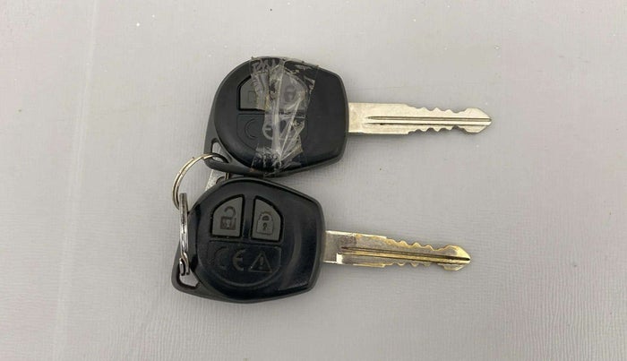 2019 Maruti Baleno DELTA PETROL 1.2, CNG, Manual, 79,930 km, Key Close Up