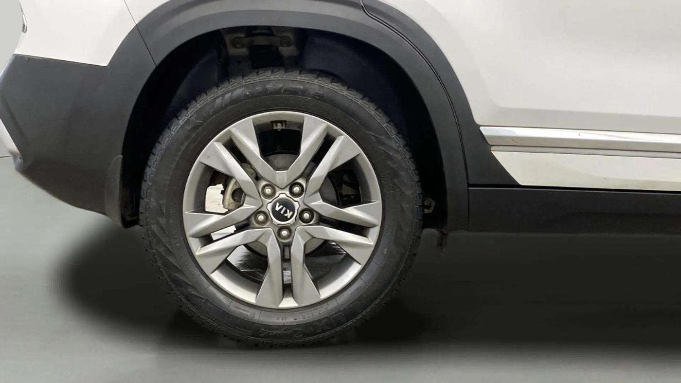 2021 KIA SELTOS HTX IVT 1.5 PETROL, Petrol, Automatic, 38,096 km, Right Rear Wheel