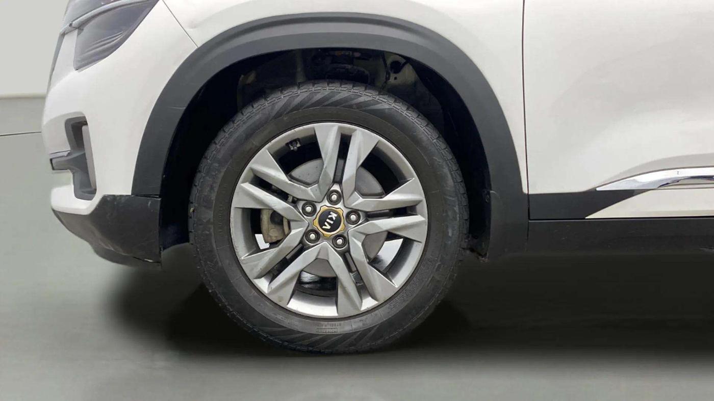 2021 KIA SELTOS HTX IVT 1.5 PETROL, Petrol, Automatic, 38,096 km, Left Front Wheel