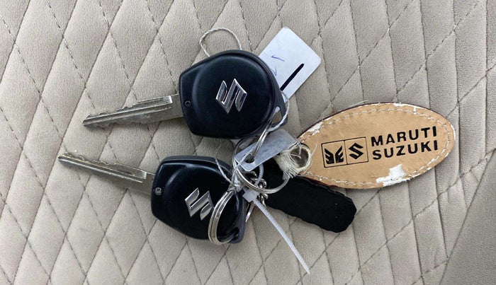 2016 Maruti Ciaz VXI+, Petrol, Manual, 24,286 km, Key Close Up