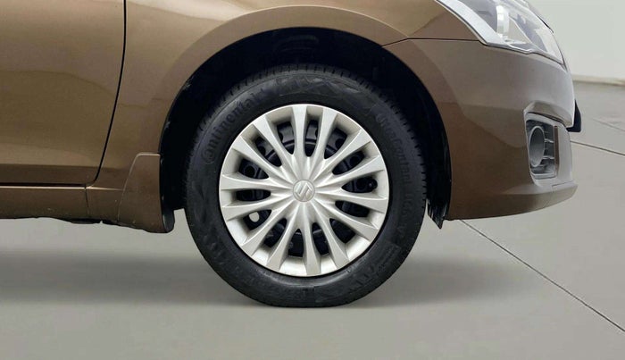 2016 Maruti Ciaz VXI+, Petrol, Manual, 24,286 km, Right Front Wheel