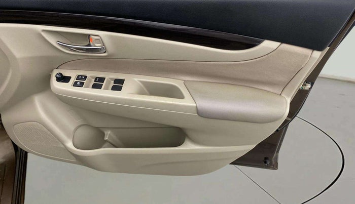 2016 Maruti Ciaz VXI+, Petrol, Manual, 24,286 km, Driver Side Door Panels Control