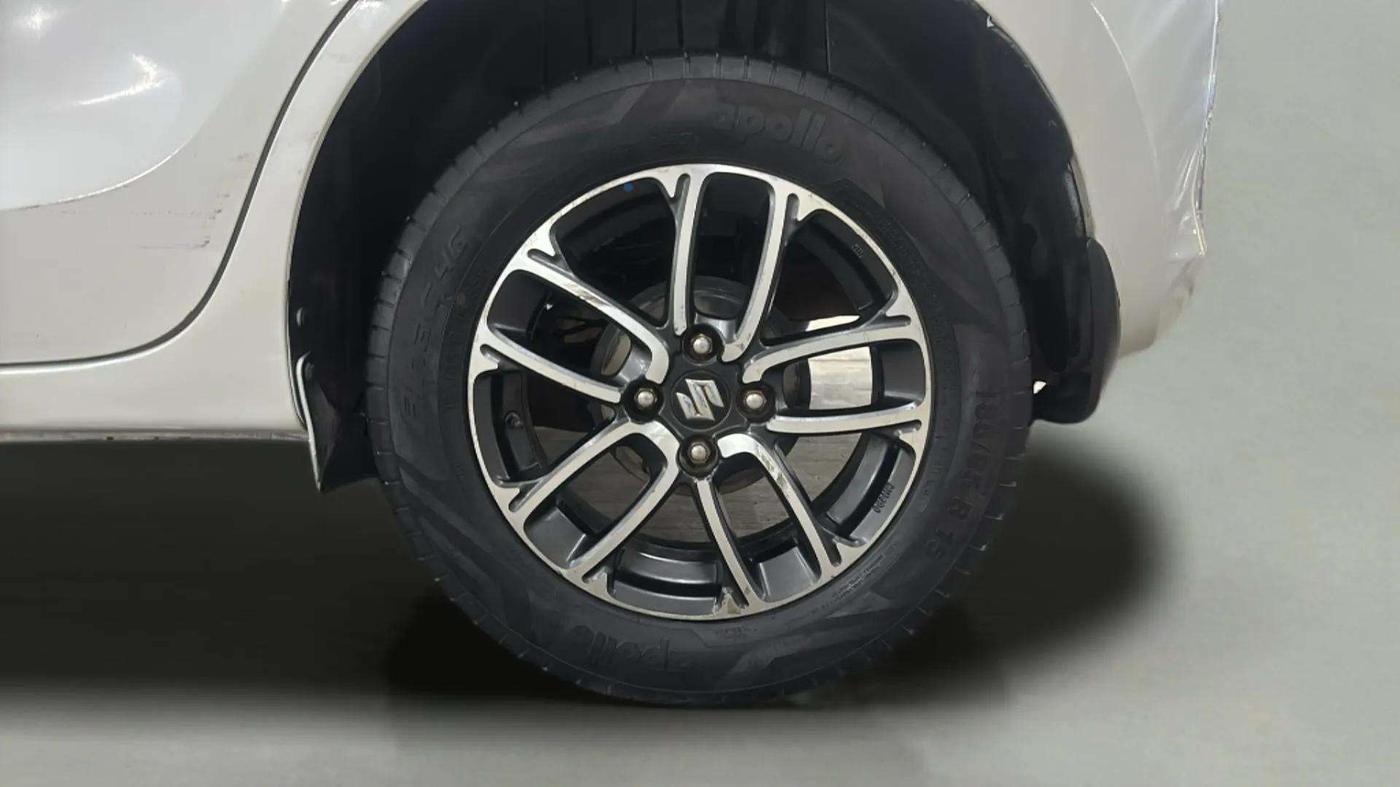 2019 Maruti Swift ZDI PLUS, Diesel, Manual, 51,259 km, Left Rear Wheel
