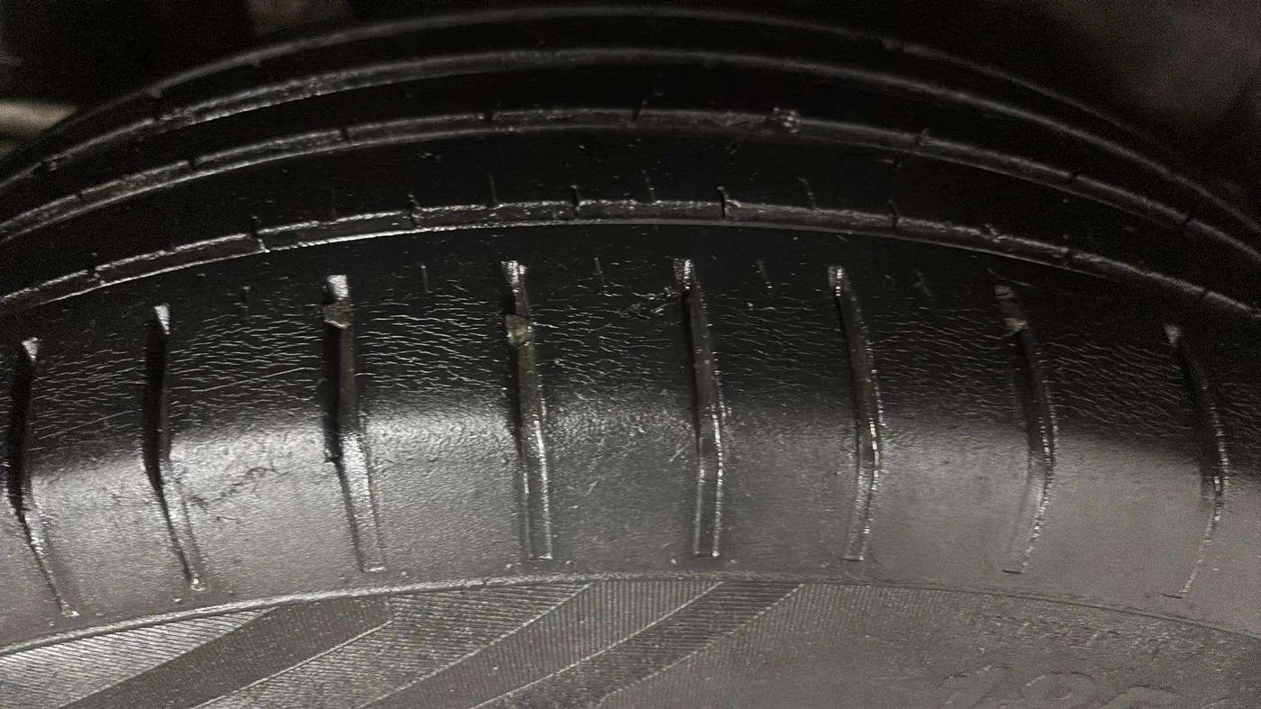 2019 Maruti Swift ZDI PLUS, Diesel, Manual, 51,259 km, Right Rear Tyre Tread