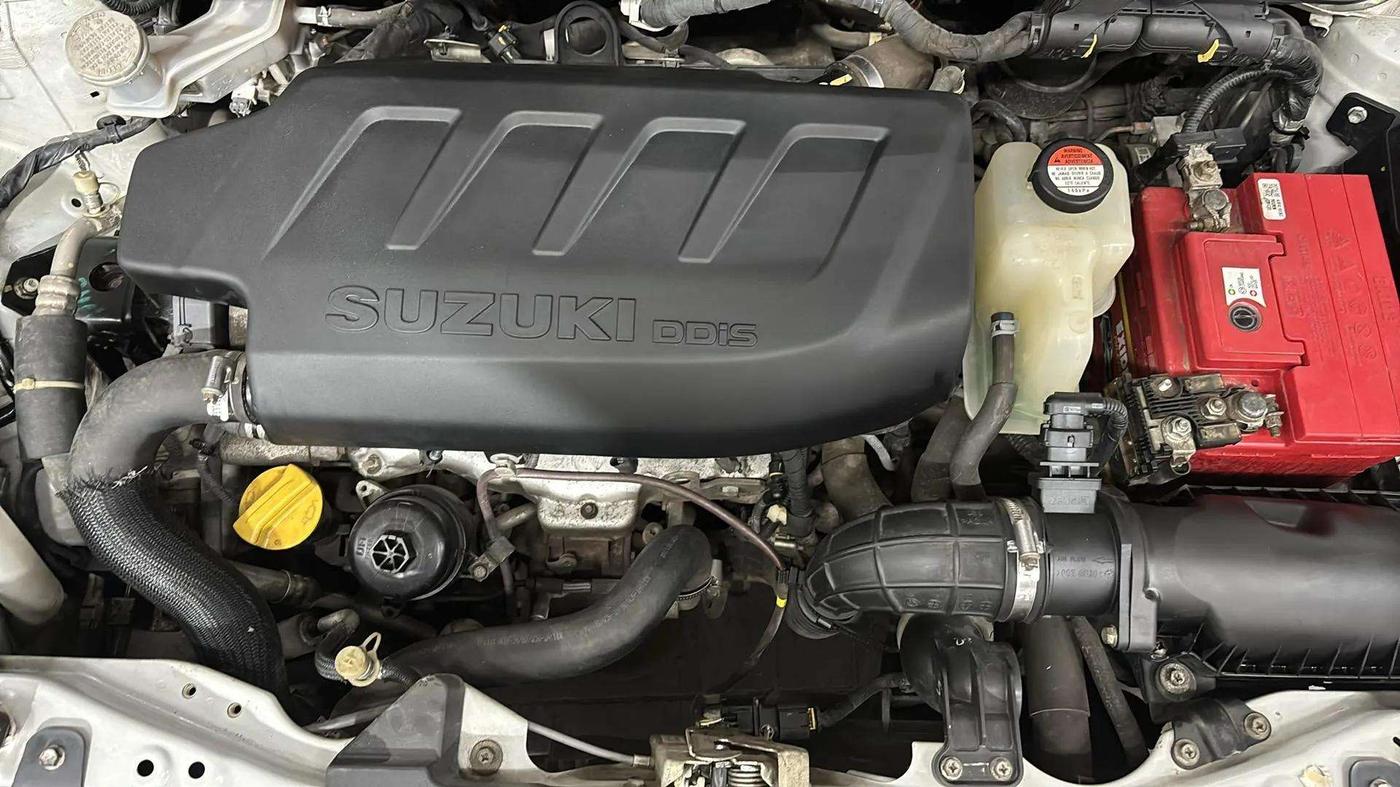 2019 Maruti Swift ZDI PLUS, Diesel, Manual, 51,259 km, Engine View