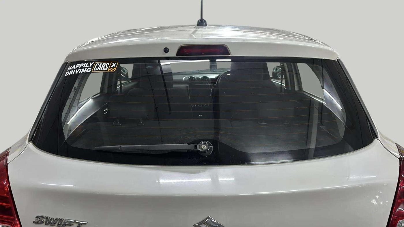 2019 Maruti Swift ZDI PLUS, Diesel, Manual, 51,259 km, Rear Windshield