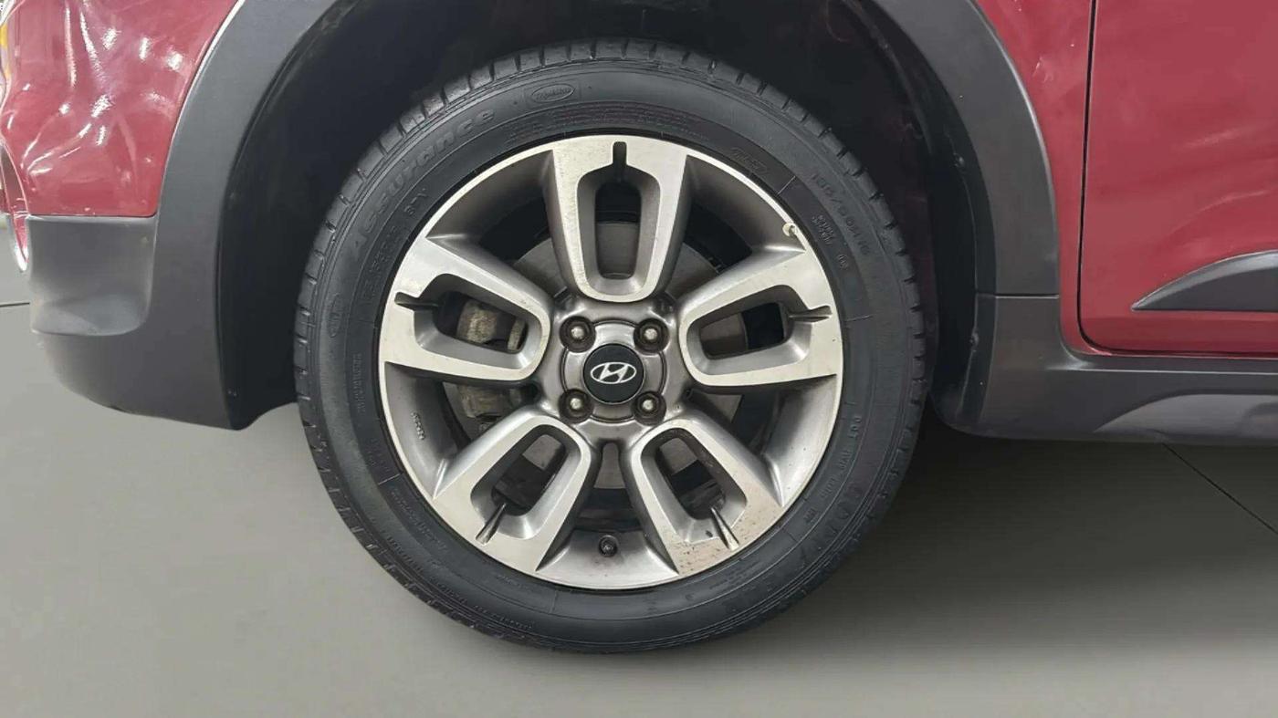 2016 Hyundai i20 Active 1.2 S, Petrol, Manual, 30,316 km, Left Front Wheel