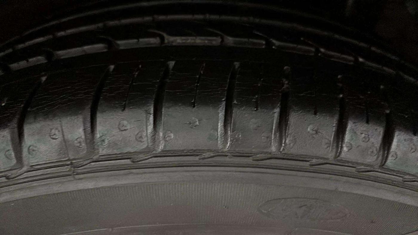 2016 Hyundai i20 Active 1.2 S, Petrol, Manual, 30,316 km, Left Rear Tyre Tread