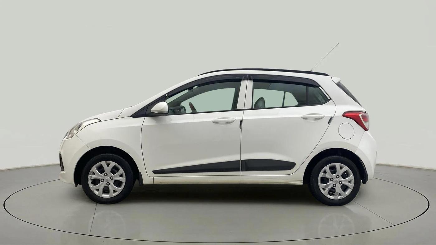 2016 Hyundai Grand i10 SPORTZ 1.2 KAPPA VTVT, Petrol, Manual, 14,292 km, Left Side