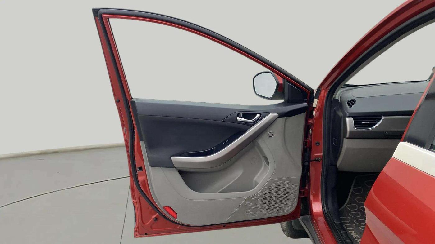 2018 Tata NEXON XZA PLUS PETROL, Petrol, Automatic, 56,362 km, LHS Front Door