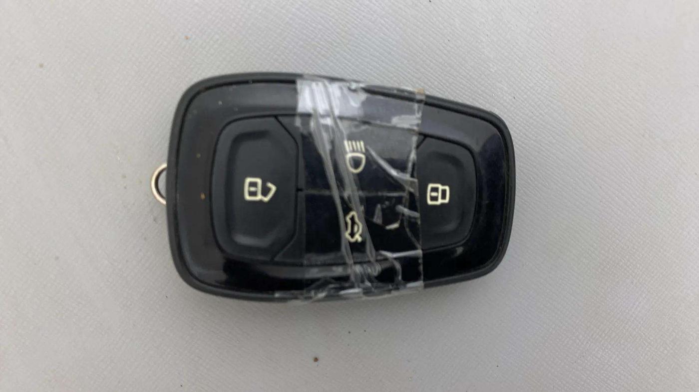 2018 Tata NEXON XZA PLUS PETROL, Petrol, Automatic, 56,362 km, Key Close Up
