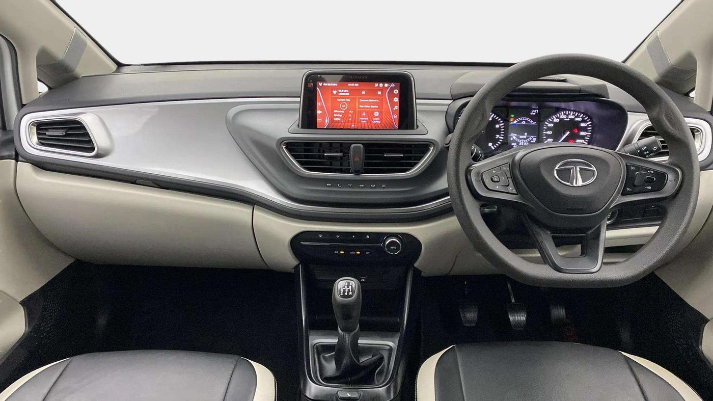 2022 Tata ALTROZ XT PETROL, Petrol, Manual, 23,334 km, Dashboard