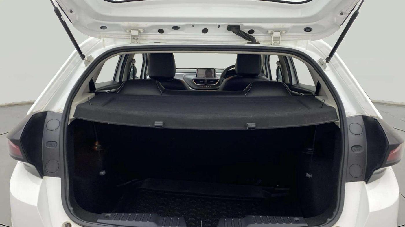 2022 Tata ALTROZ XT PETROL, Petrol, Manual, 23,334 km, Boot Open Zoomed View