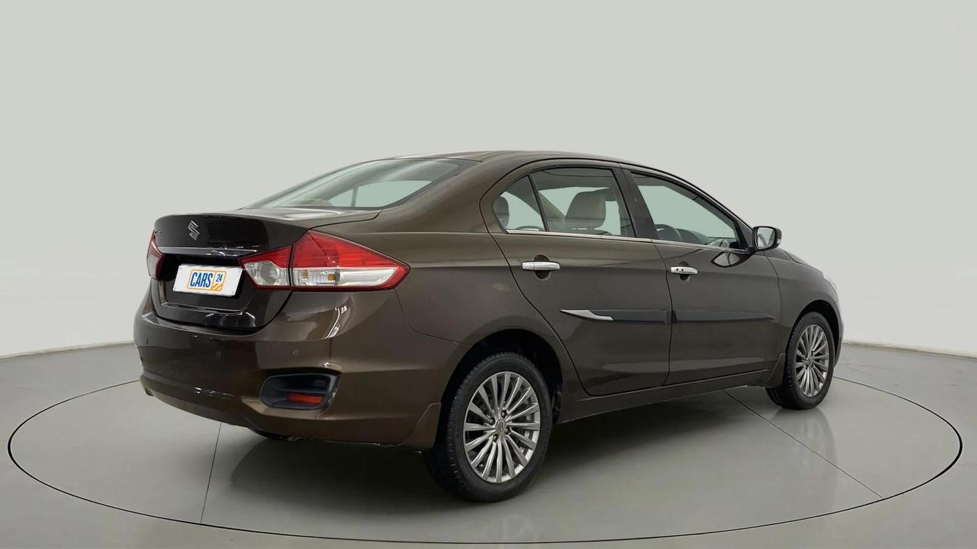 2015 Maruti Ciaz ZXI+, Petrol, Manual, 72,198 km, Right Back Diagonal