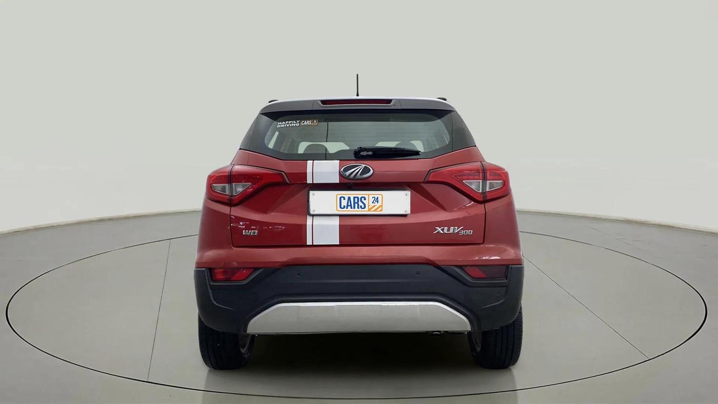 2020 Mahindra XUV300 W8 1.2 PETROL, Petrol, Manual, 33,830 km, Back/Rear
