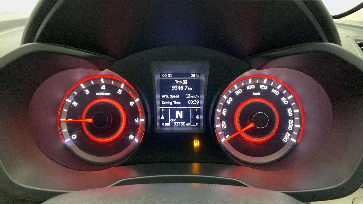 2020 Mahindra XUV300 W8 1.2 PETROL, Petrol, Manual, 33,830 km, Odometer Image