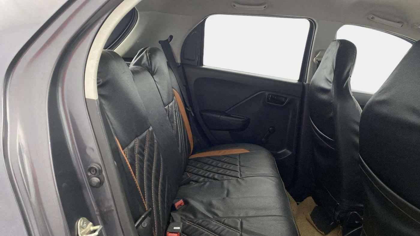 2022 Maruti Alto K10 VXI, Petrol, Manual, 33,671 km, Right Side Rear Door Cabin
