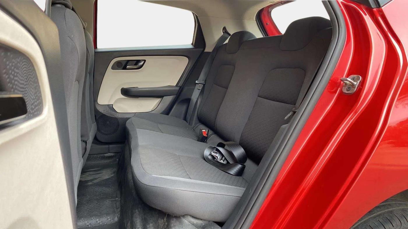 2021 Tata ALTROZ XT DIESEL, Diesel, Manual, 22,656 km, Right Side Rear Door Cabin
