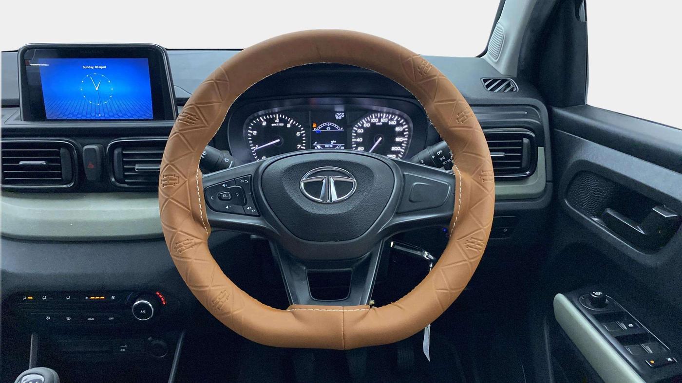 2023 Tata PUNCH ADVENTURE MT, CNG, Manual, 45,744 km, Steering Wheel Close Up