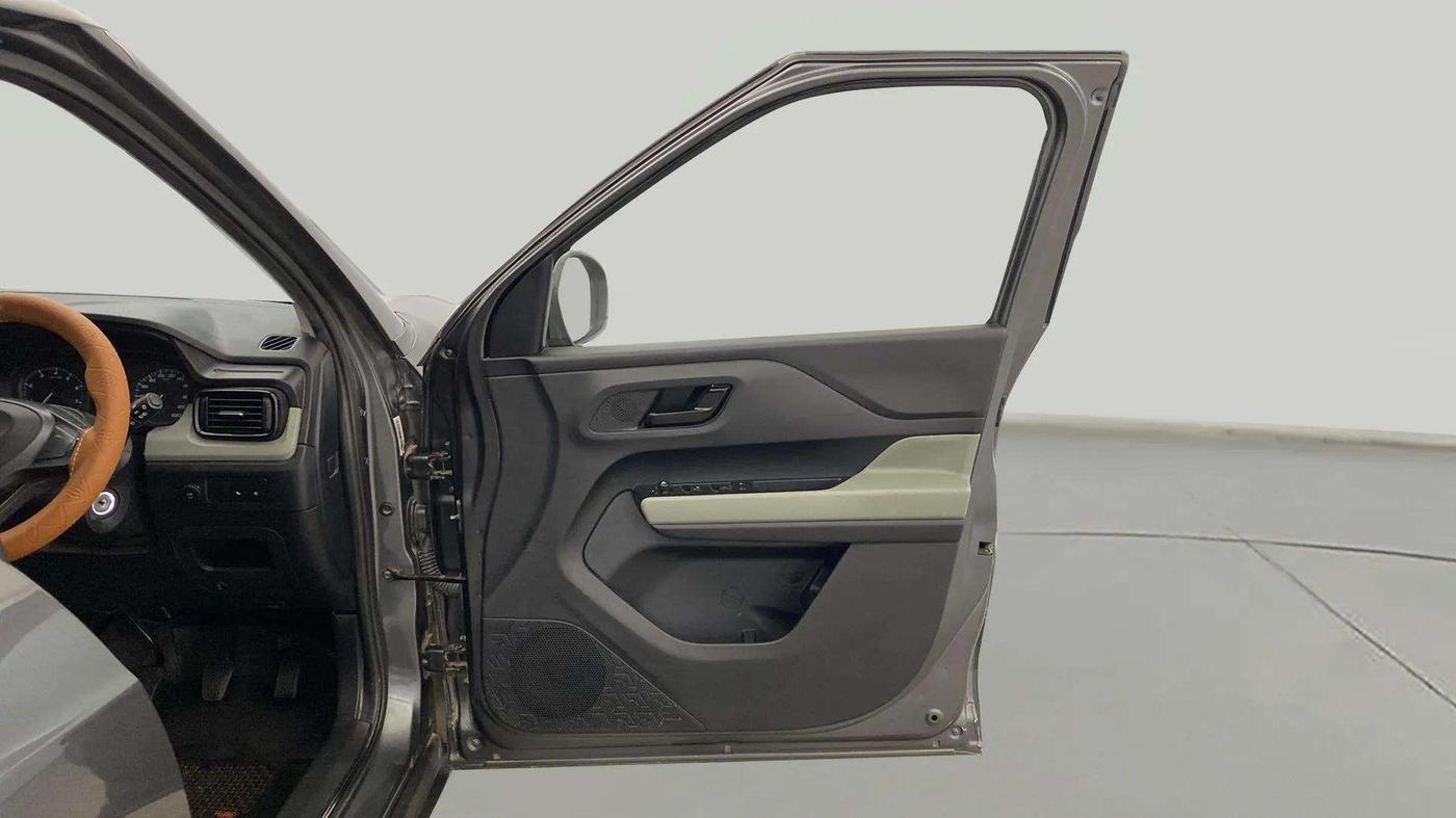 2023 Tata PUNCH ADVENTURE MT, CNG, Manual, 45,744 km, RHS Front Door