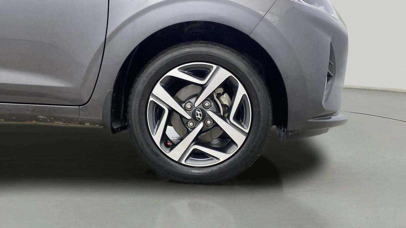 2021 Hyundai AURA SX PLUS 1.2 AMT, Petrol, Automatic, 63,557 km, Right Front Wheel