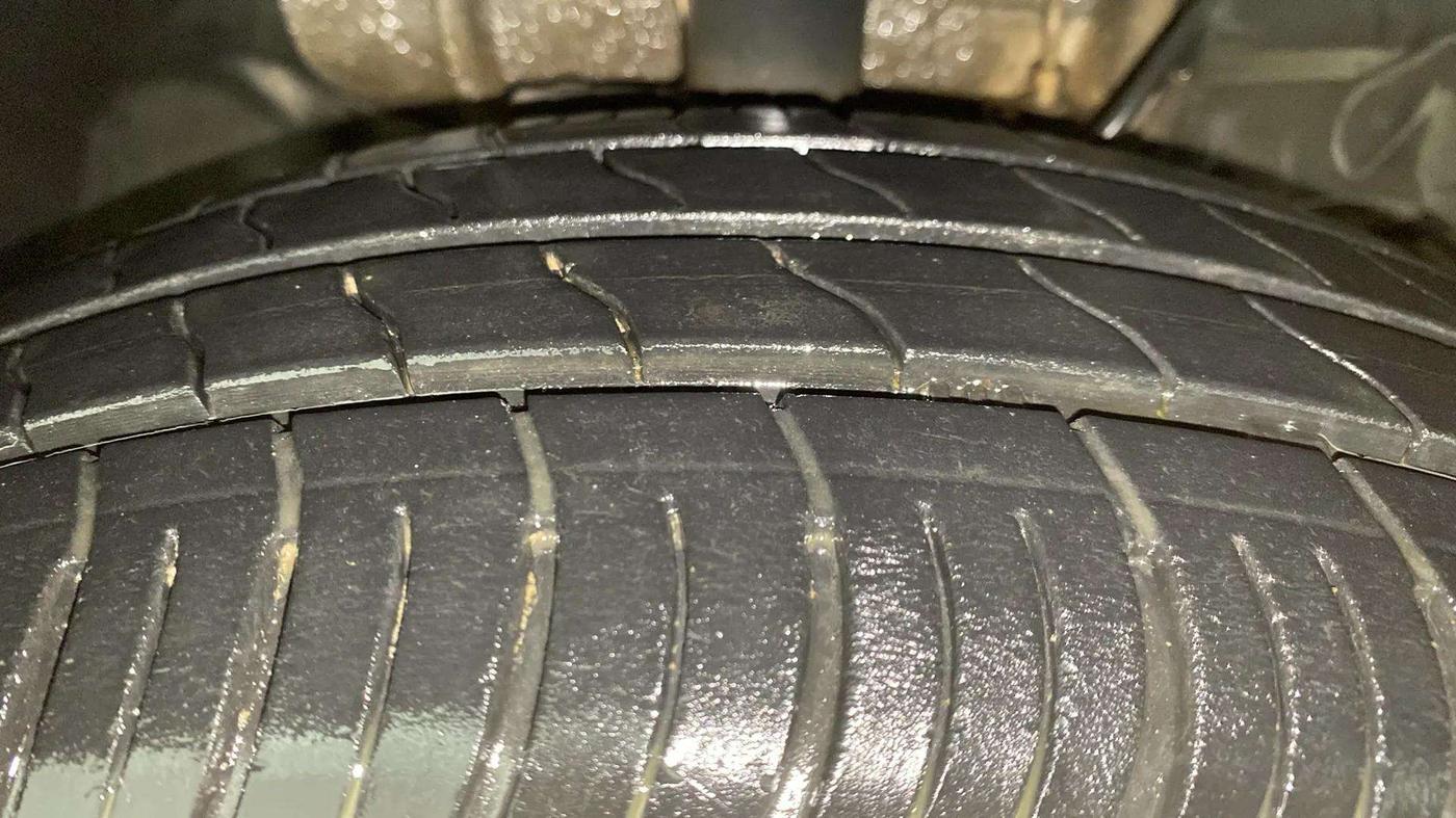 2018 Tata Tiago XZ PETROL, Petrol, Manual, 45,365 km, Right Front Tyre Tread