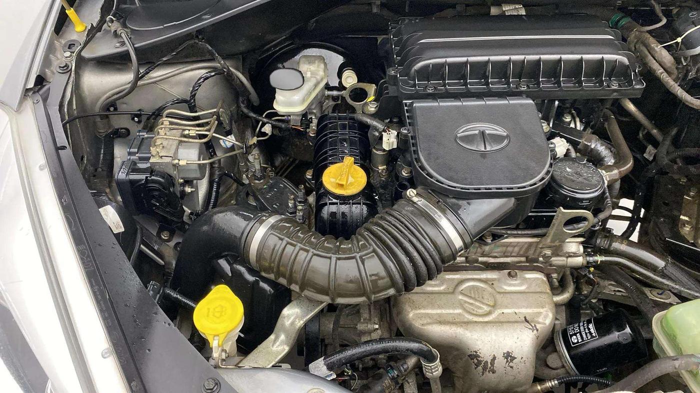 2018 Tata Tiago XZ PETROL, Petrol, Manual, 45,365 km, Engine View - Right