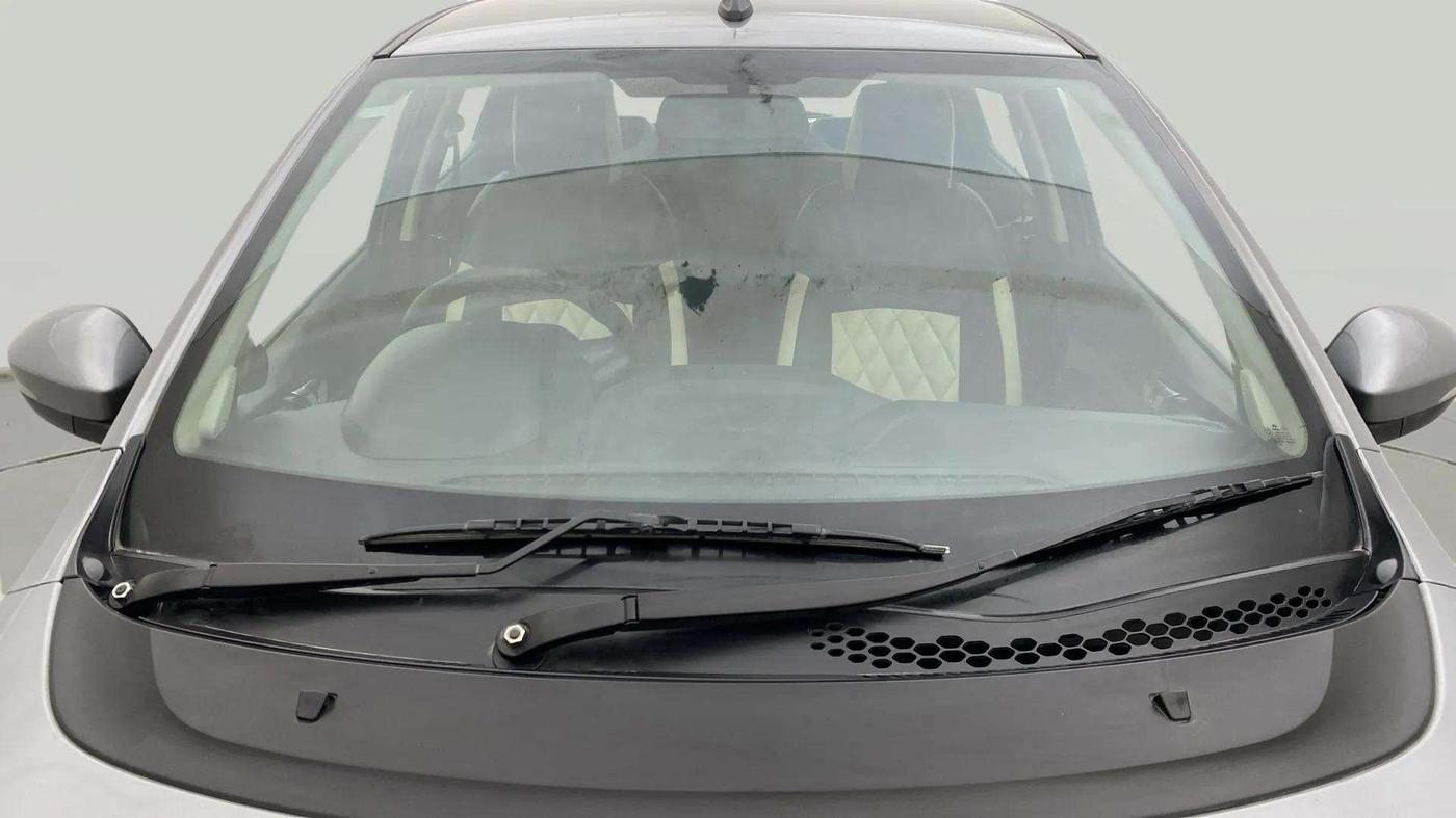 2018 Tata Tiago XZ PETROL, Petrol, Manual, 45,365 km, Front Windshield