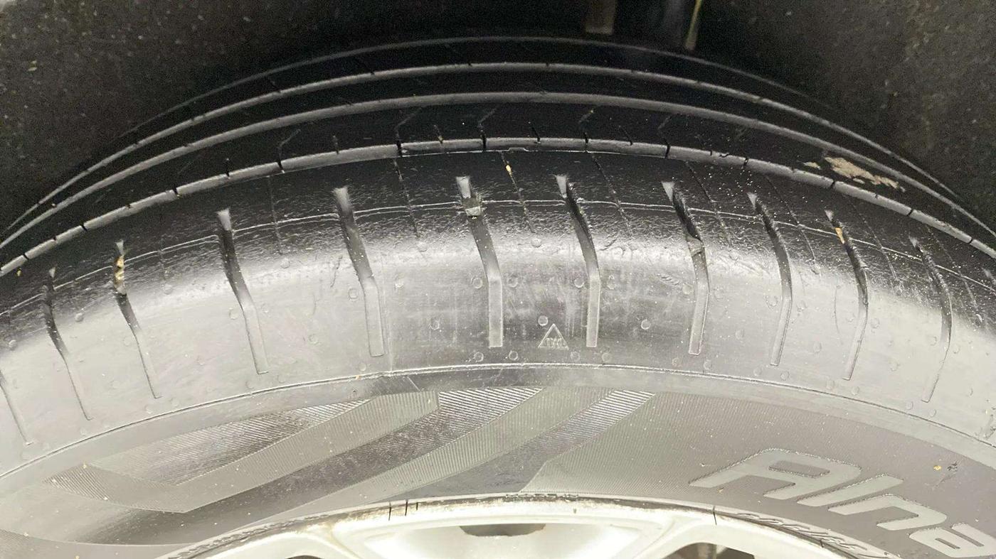2016 Ford Ecosport TITANIUM 1.5L DIESEL, Diesel, Manual, 94,917 km, Left Rear Tyre Tread