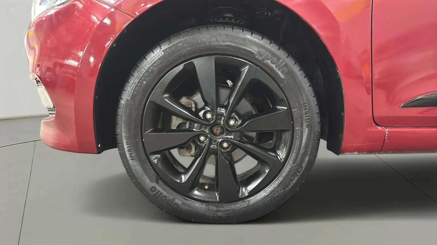 2015 Hyundai Elite i20 ASTA 1.2, Petrol, Manual, 59,627 km, Left Front Wheel