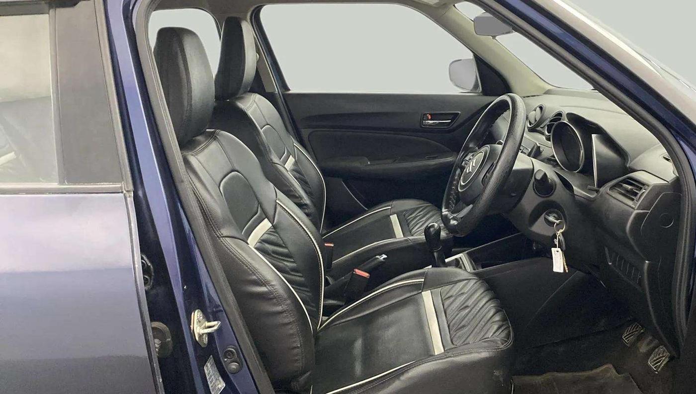 2019 Maruti Swift VDI, Diesel, Manual, 68,090 km, Right Side Front Door Cabin
