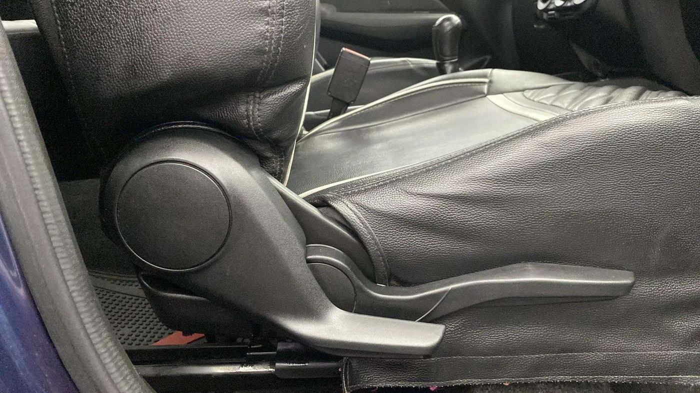 2019 Maruti Swift VDI, Diesel, Manual, 68,090 km, Driver Side Adjustment Panel