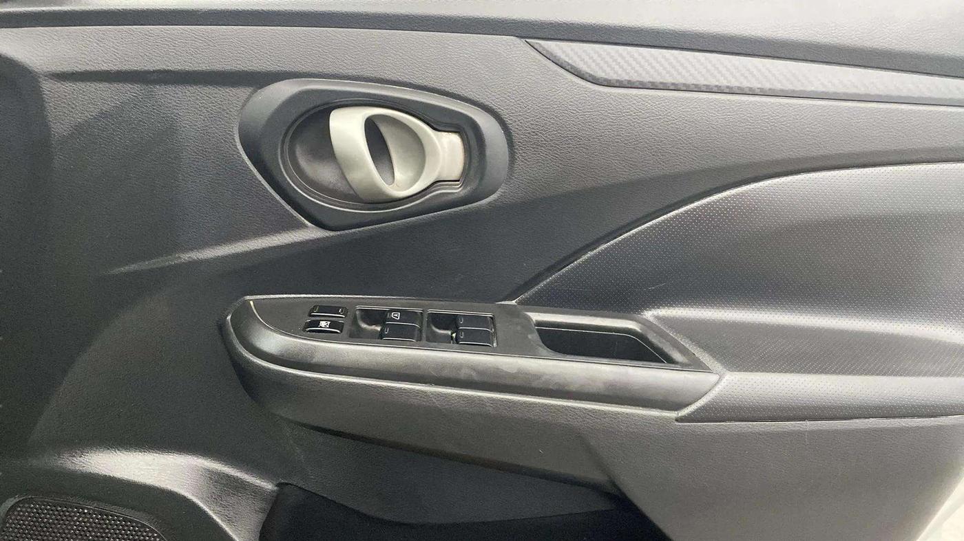 2019 Datsun Go Plus T(O), Petrol, Manual, 32,644 km, Driver Side Door Panels Control