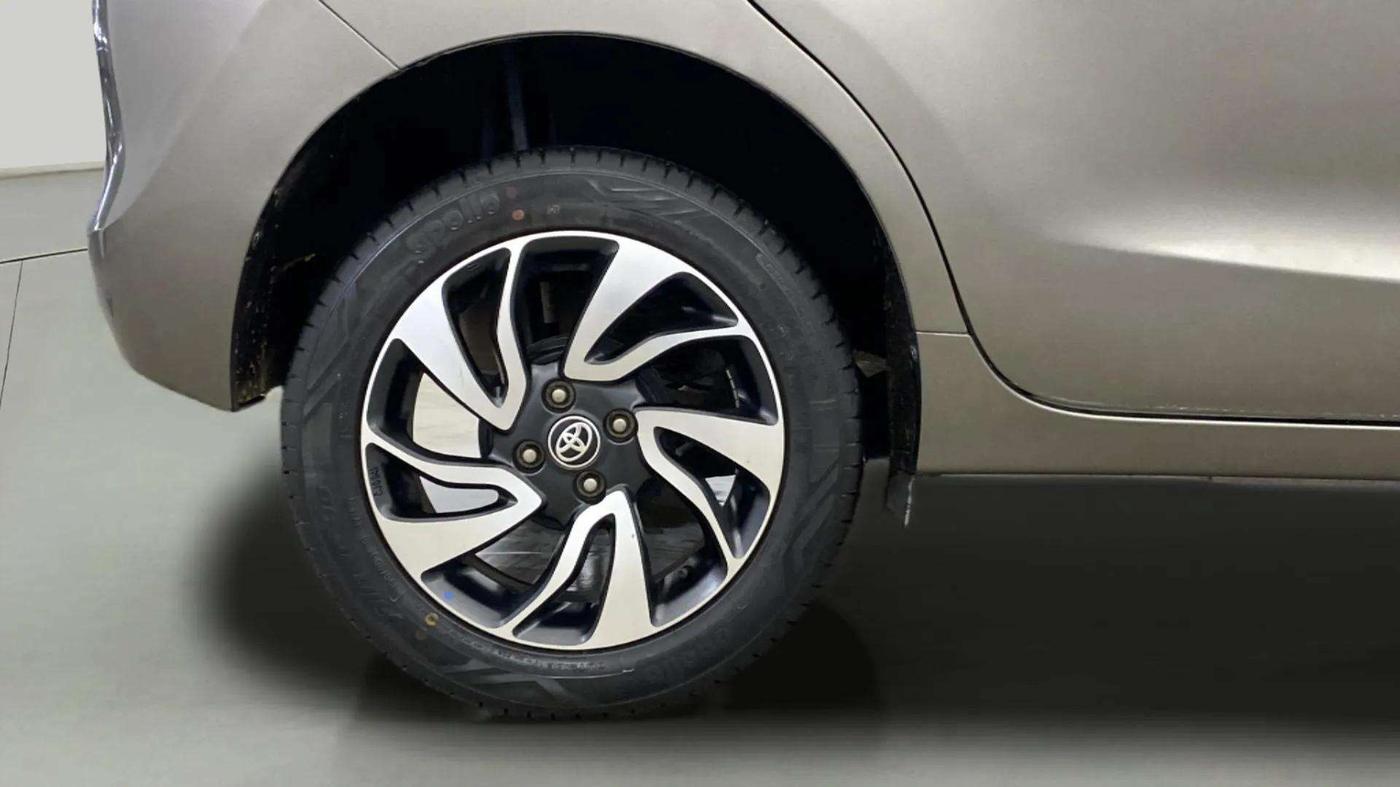 2020 Toyota Glanza G, Petrol, Manual, 20,224 km, Right Rear Wheel