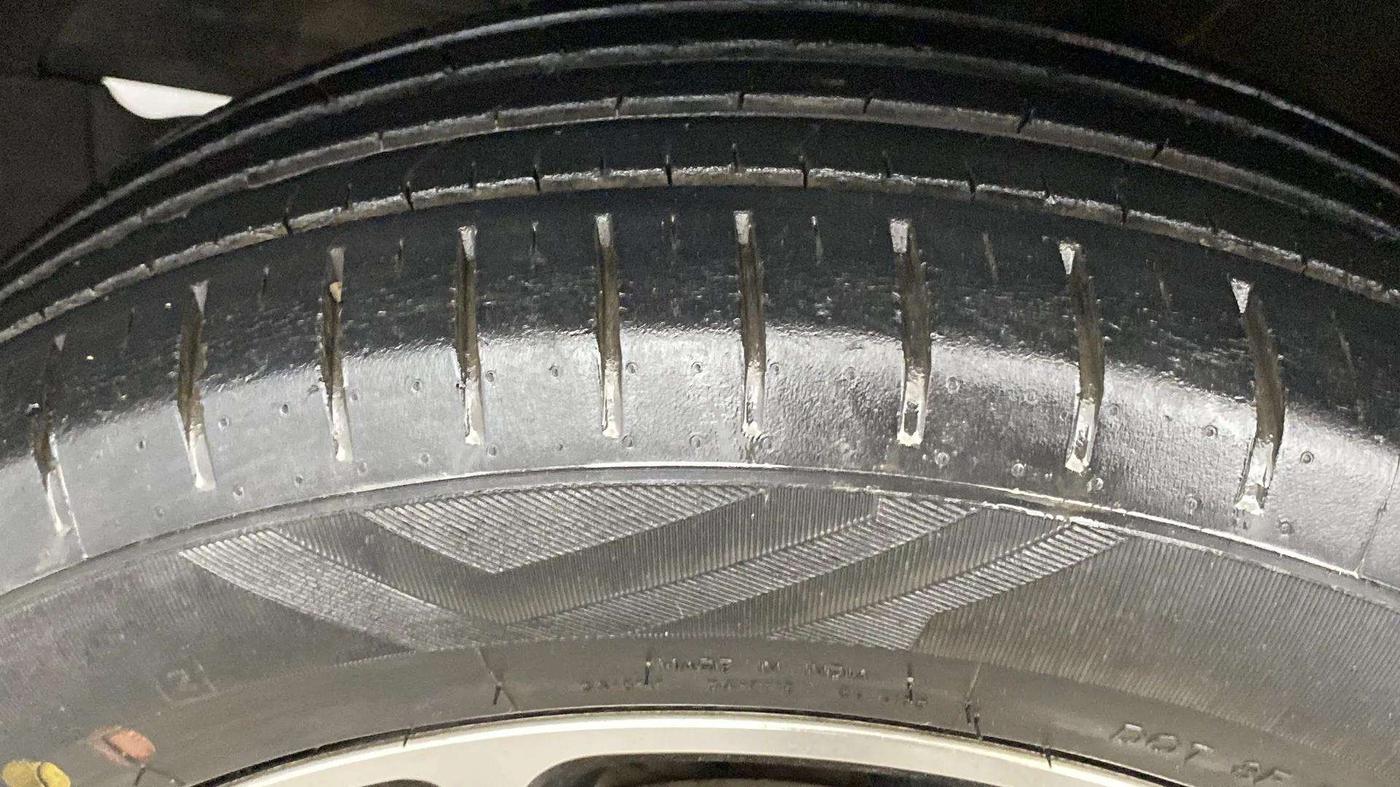 2020 Toyota Glanza G, Petrol, Manual, 20,224 km, Left Rear Tyre Tread