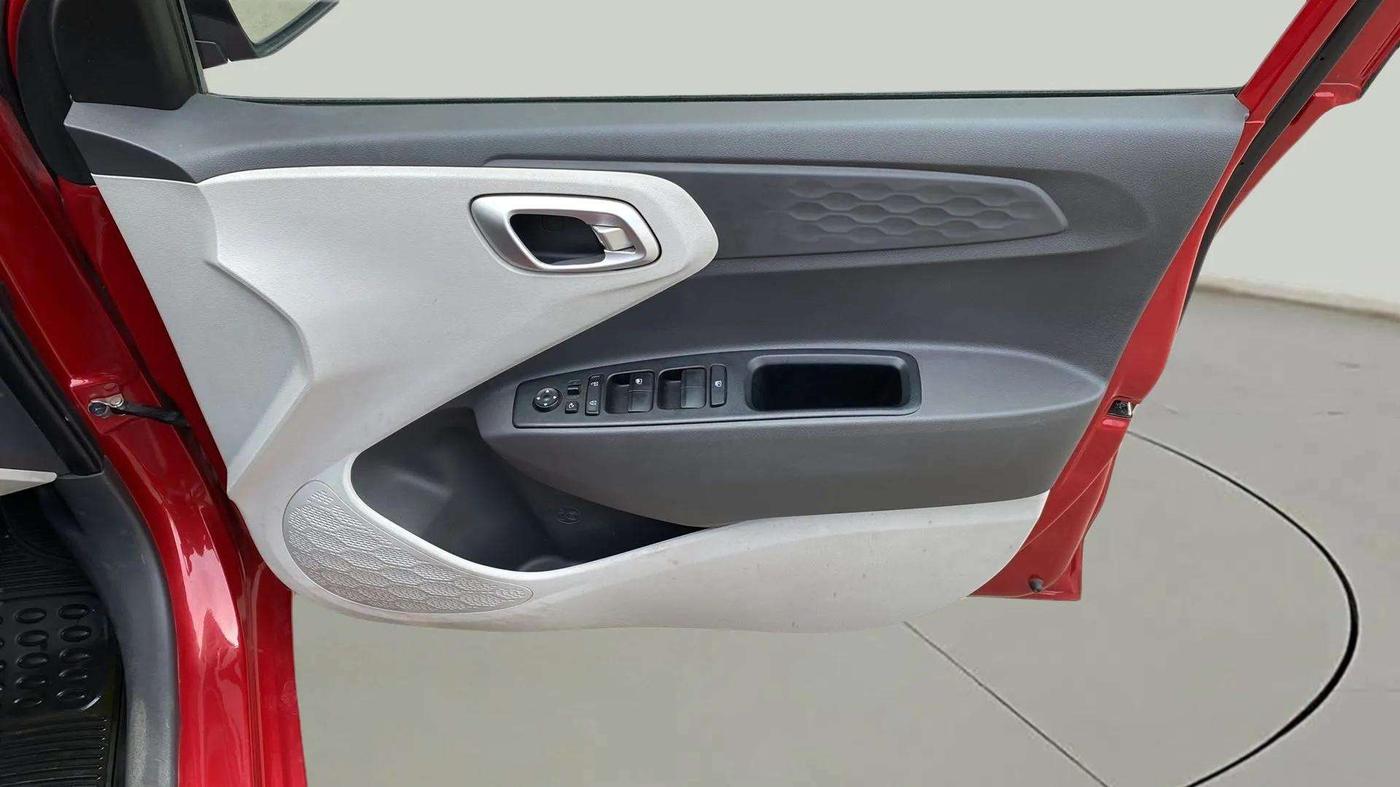 2023 Hyundai GRAND I10 NIOS SPORTZ 1.2 KAPPA VTVT, Petrol, Manual, 5,417 km, Driver Side Door Panels Control