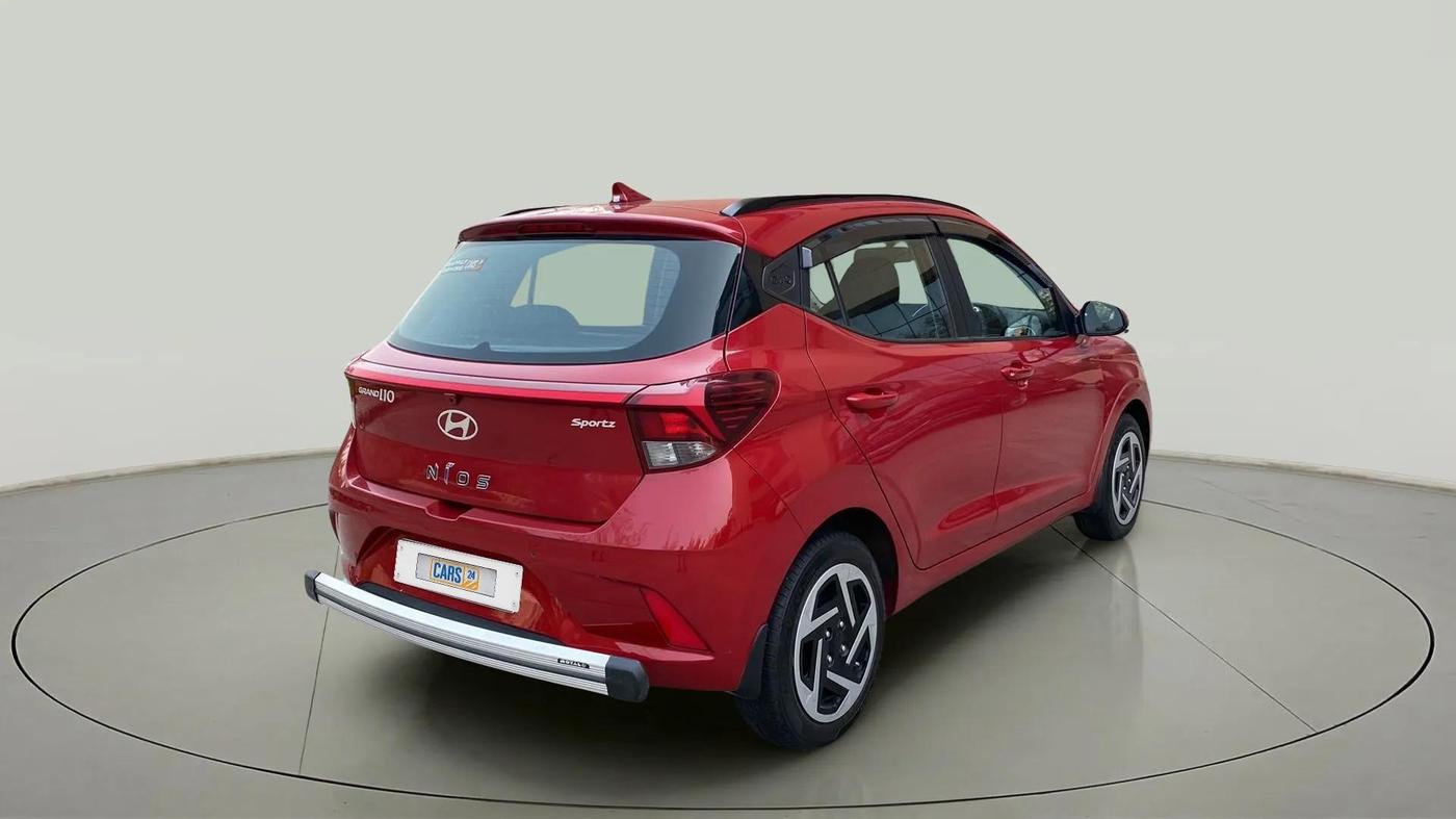 2023 Hyundai GRAND I10 NIOS SPORTZ 1.2 KAPPA VTVT, Petrol, Manual, 5,417 km, Right Back Diagonal